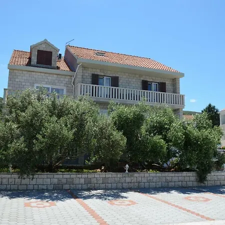Διαμέρισμα By The Sea Kneza, - 166 *